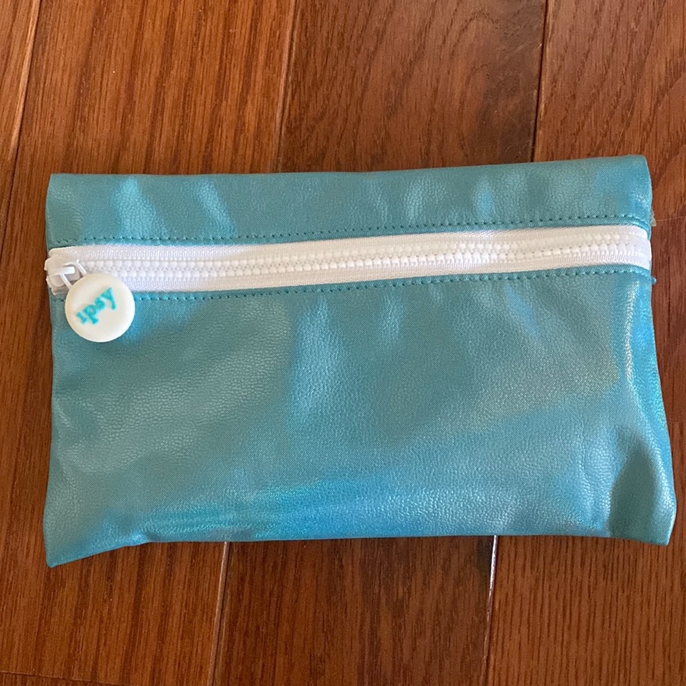 Makeup bag